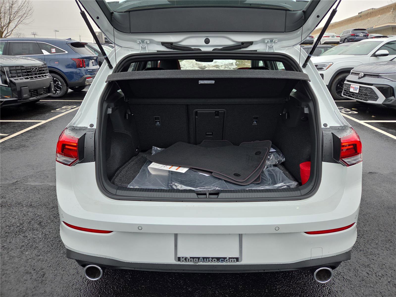 New 2026 Volkswagen GTI SE image 5