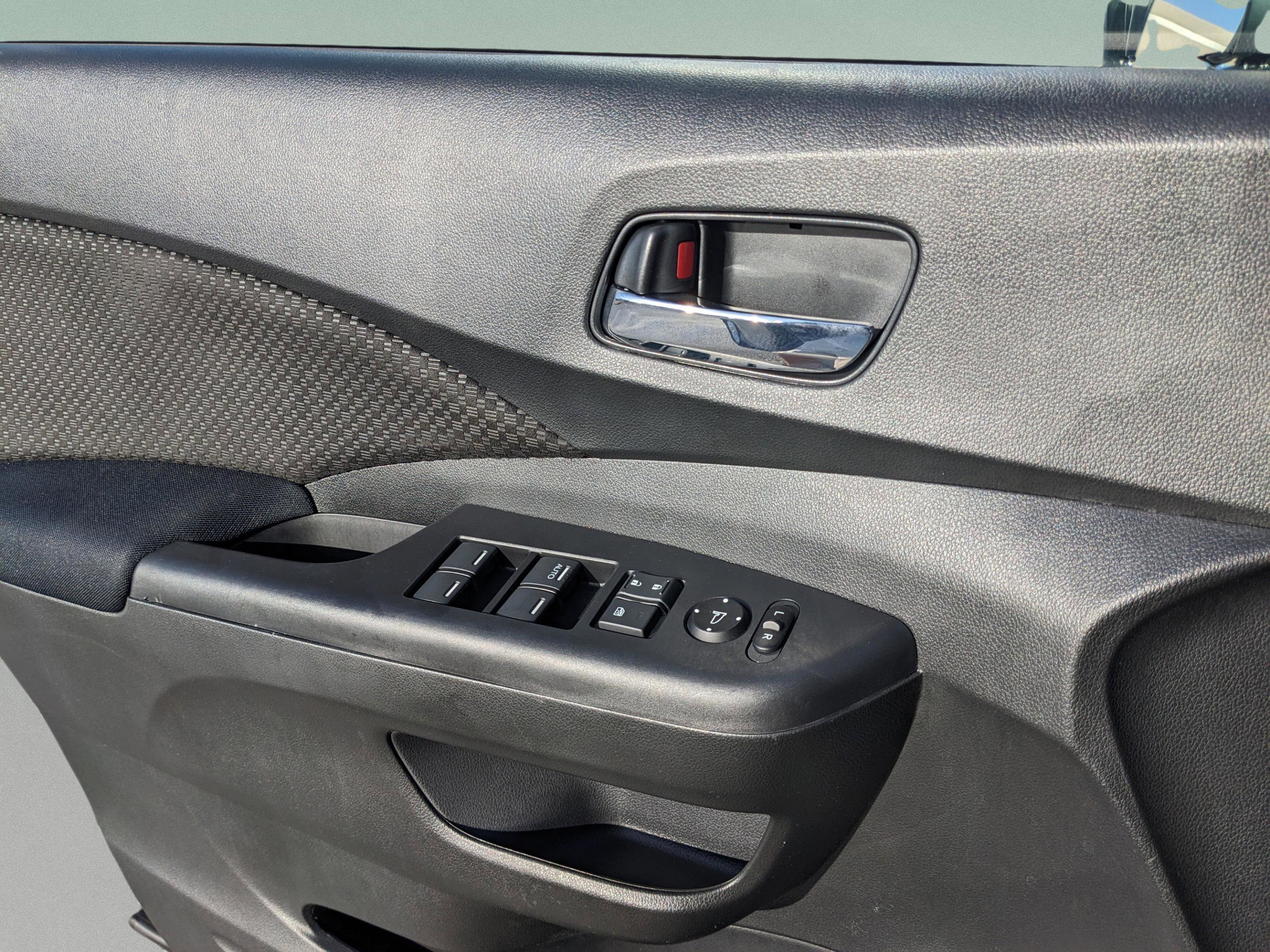 Used 2016 Honda CR-V EX image 23