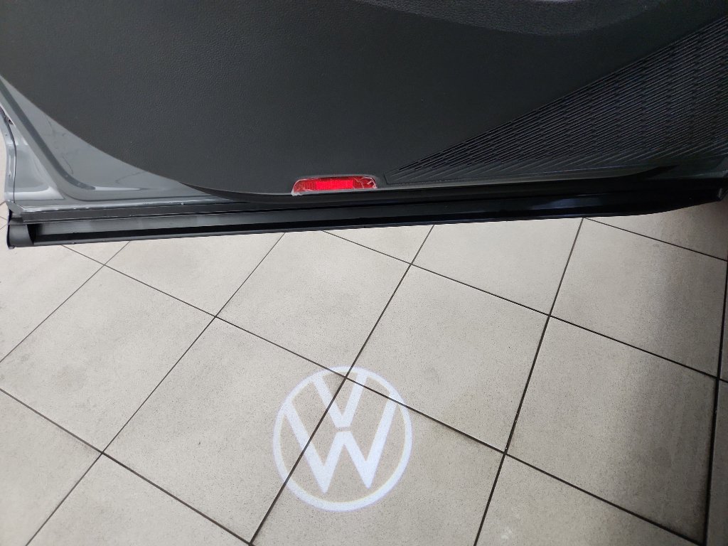 New 2026 Volkswagen Atlas Cross Sport SEL Premium R-Line image 12