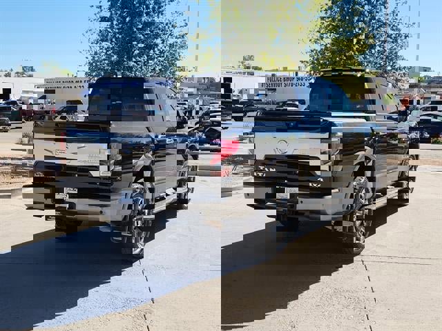 Used 2022 Nissan Titan Platinum Reserve w/ Moonroof Package AWD/4WD image 3