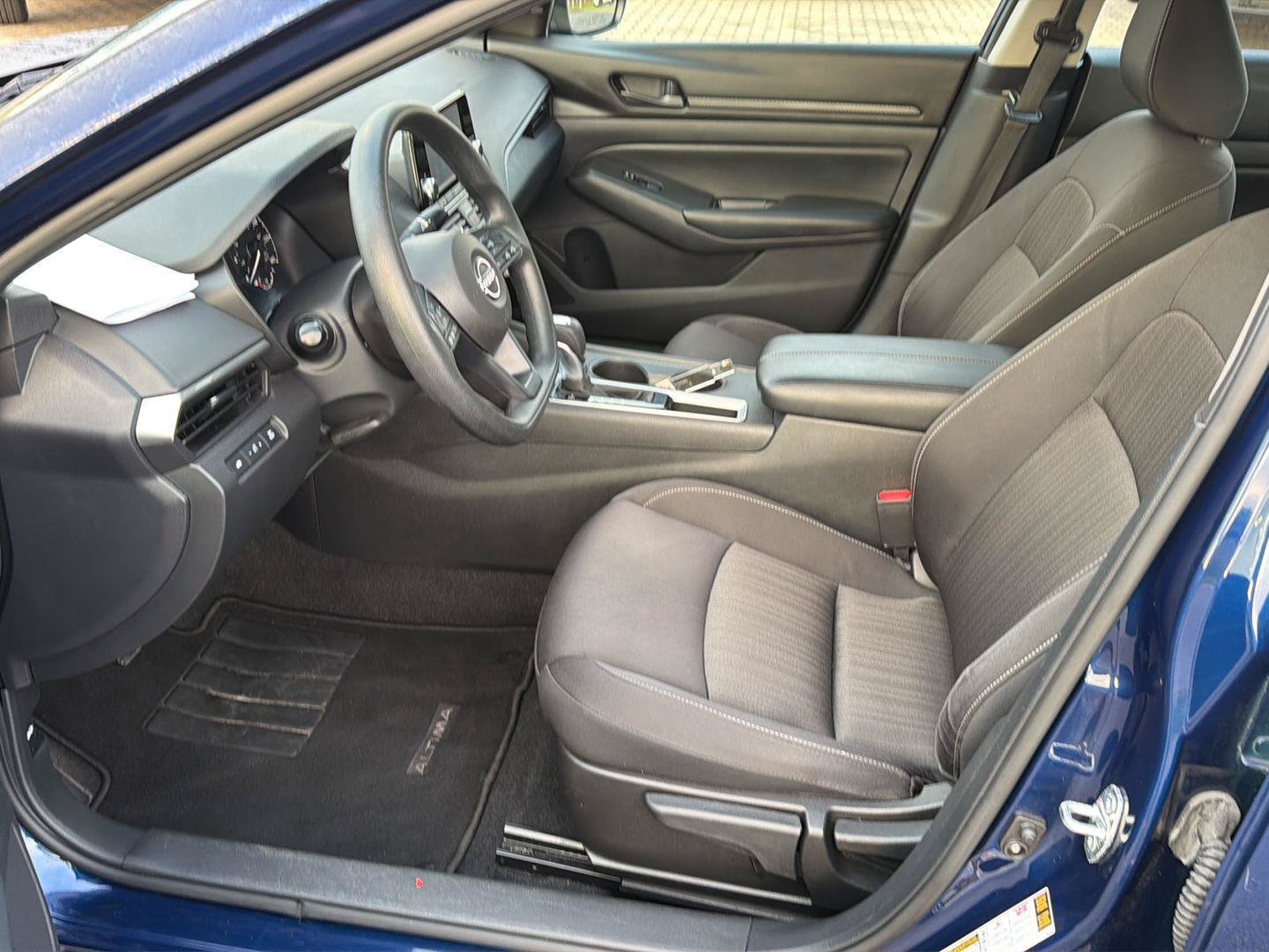 Used 2024 Nissan Altima 2.5 S FWD image 10