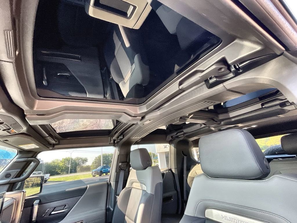 New 2025 GMC Hummer EV 3X w/ LPO, Sport Package image 26