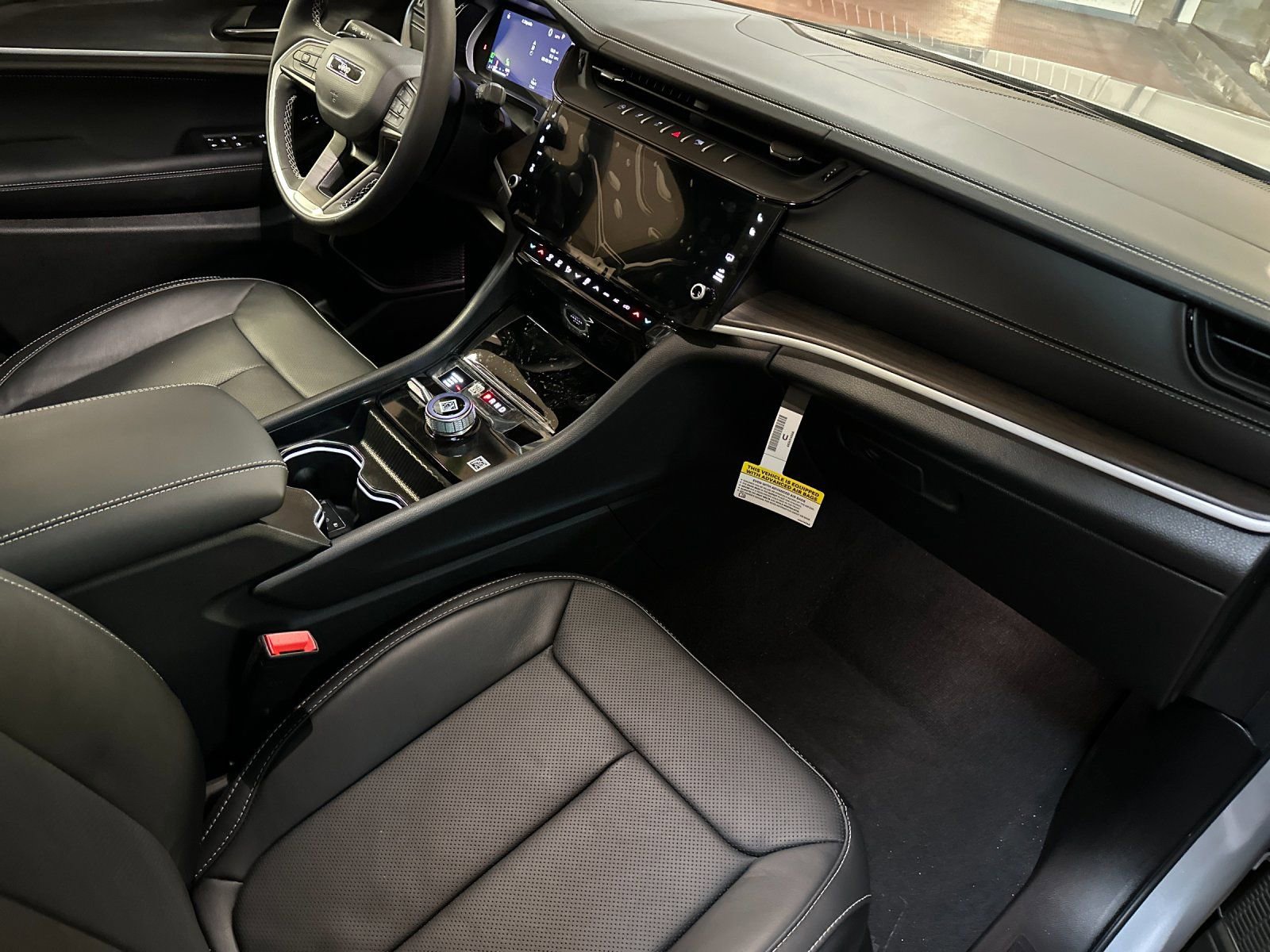 New 2026 Jeep Grand Cherokee Limited image 15