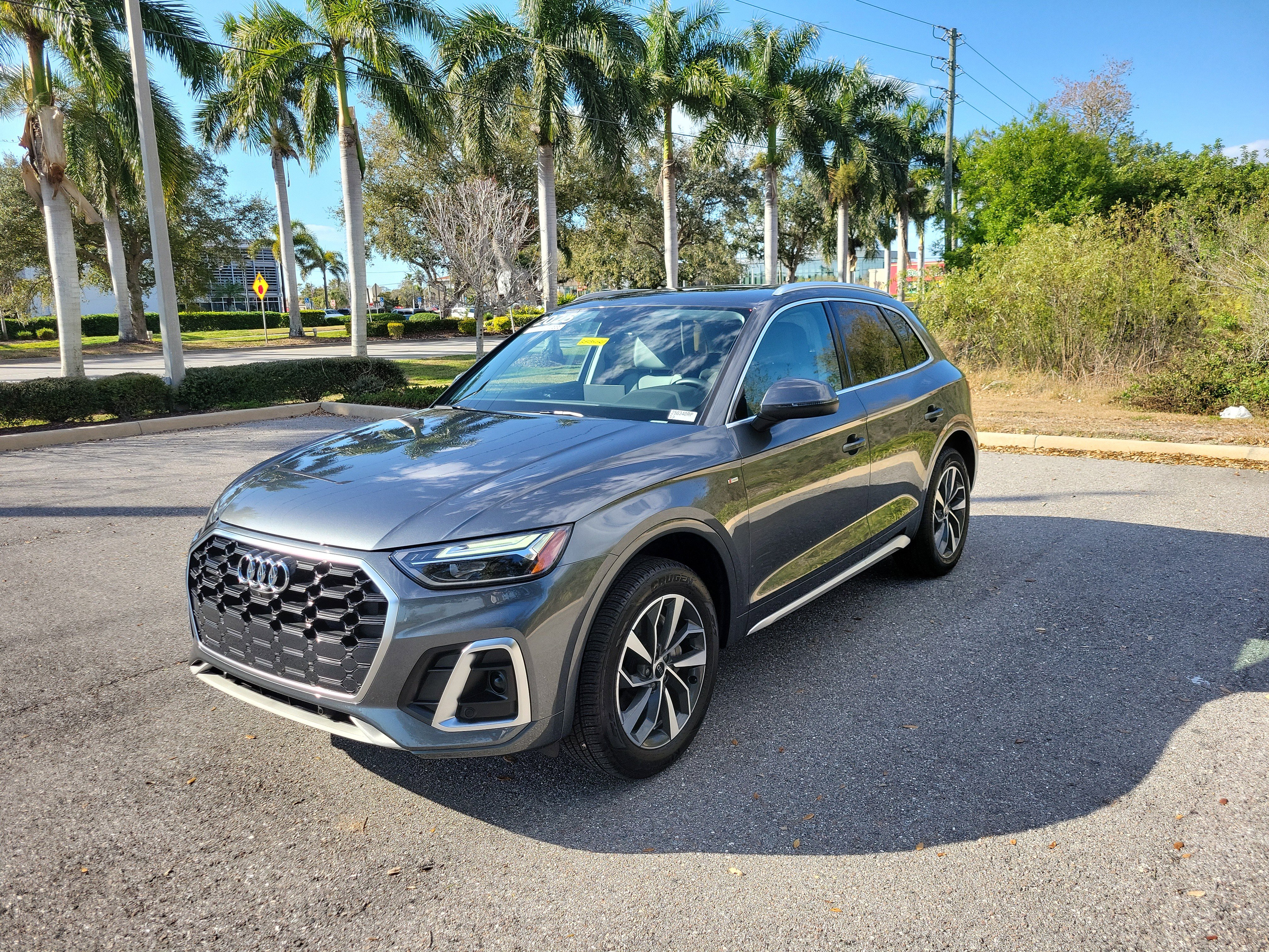 Certified 2025 Audi Q5 2.0T Premium Plus AWD/4WD image 8