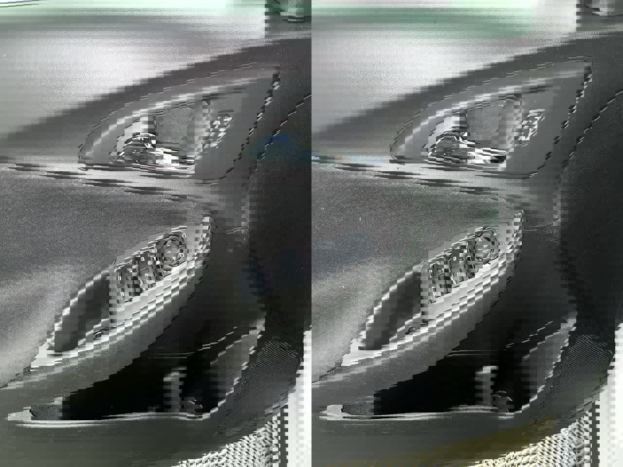 Used 2024 Chevrolet Malibu LT image 13