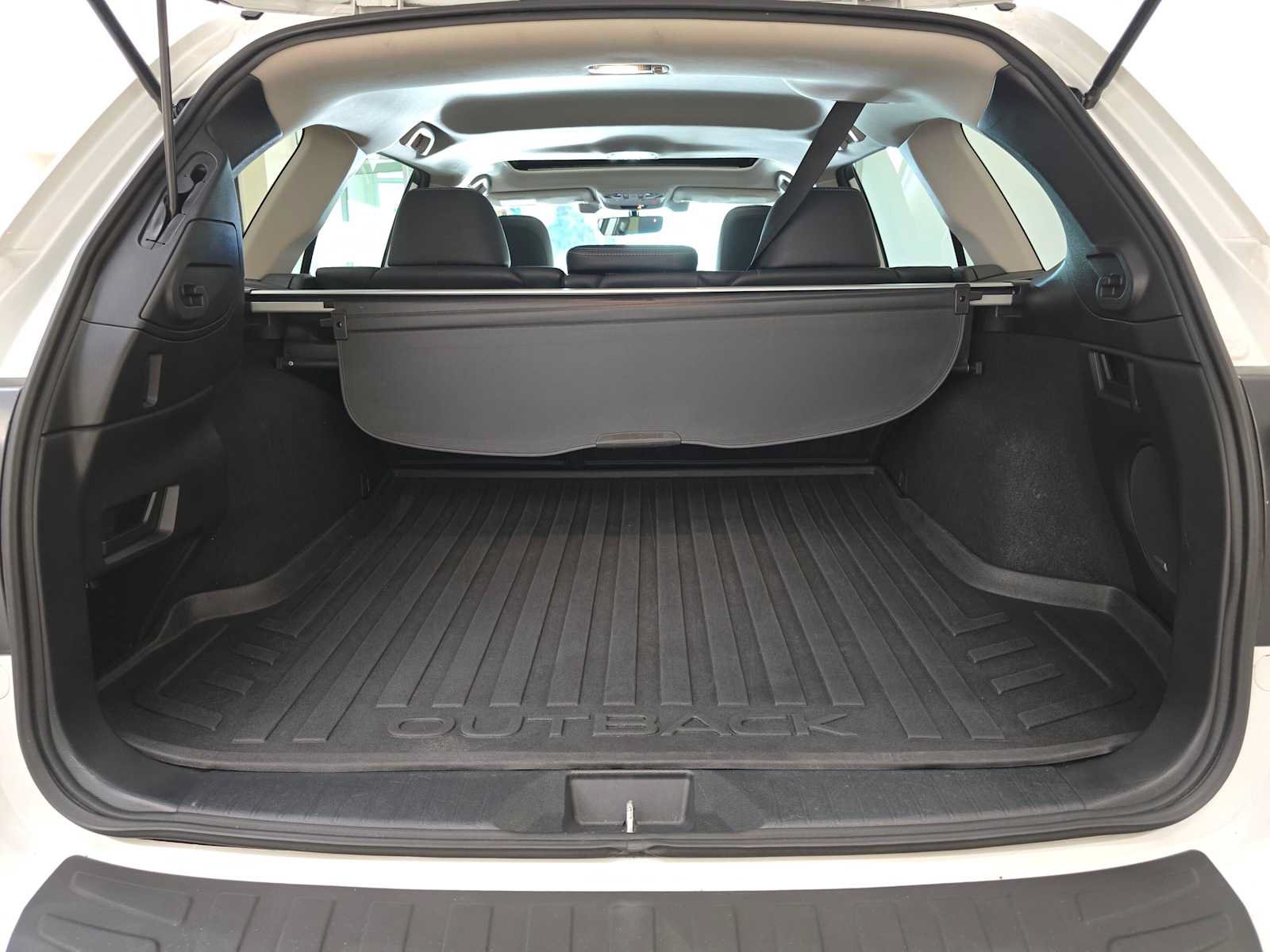 Used 2019 Subaru Outback 3.6R Limited w/ Popular Package #2 AWD/4WD image 30