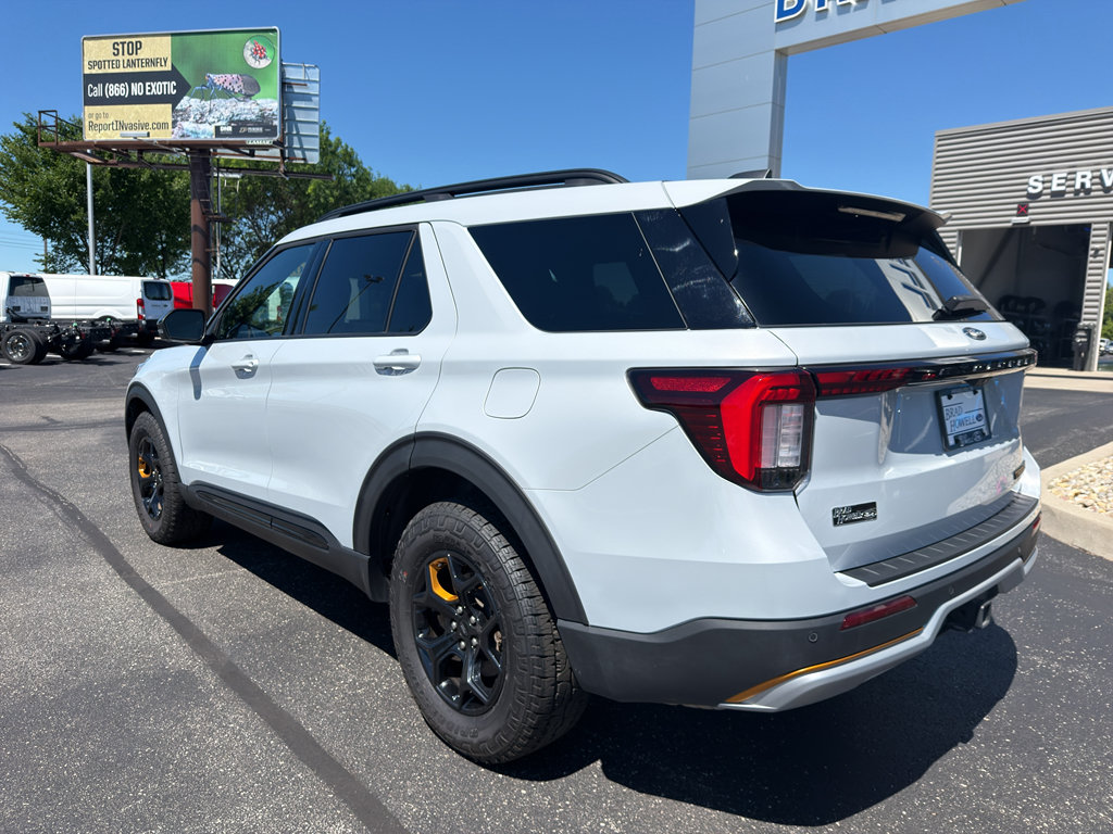 Used 2026 Ford Explorer Tremor w/ Tremor Convenience Package AWD/4WD image 8