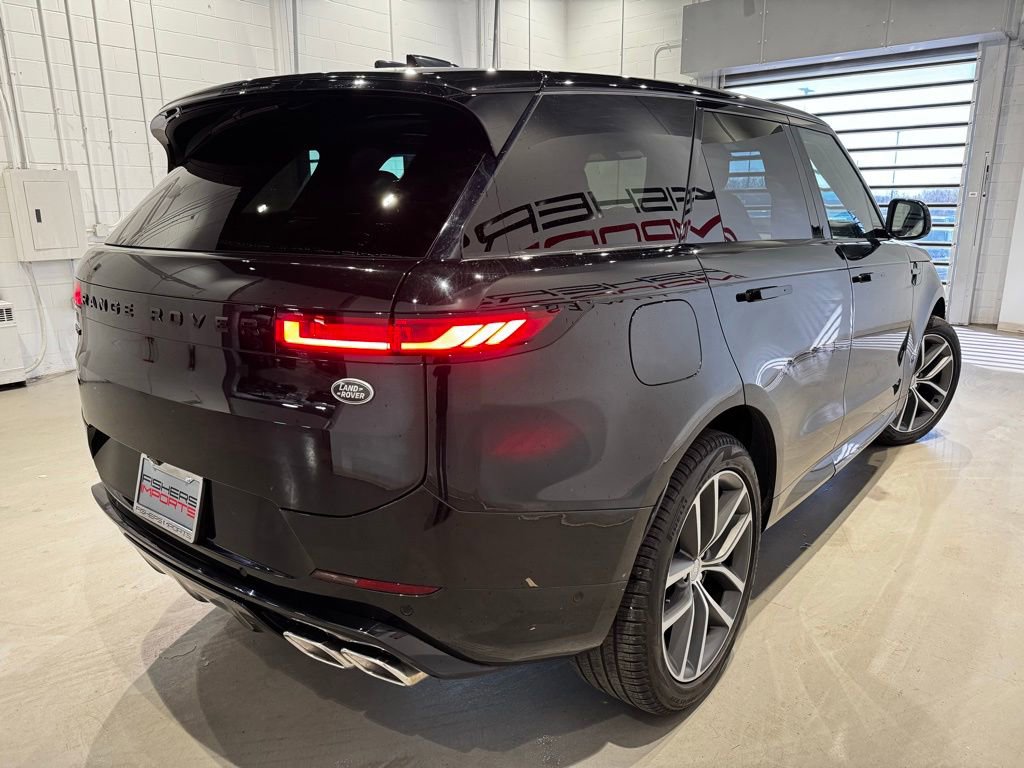 Used 2023 Land Rover Range Rover Sport First Edition image 4