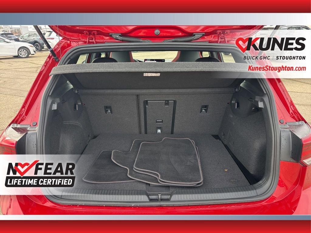 Used 2025 Volkswagen GTI SE image 43