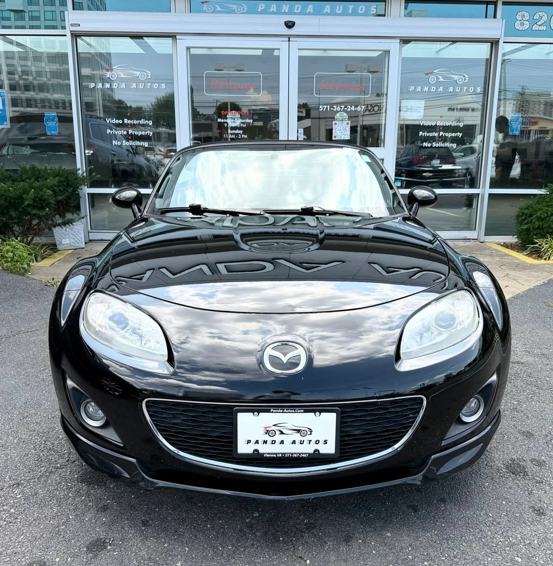 Used 2009 MAZDA MX-5 Miata Grand Touring w/ Premium Pkg RWD image 2