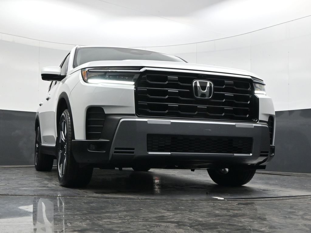 New 2026 Honda Pilot Touring image 32