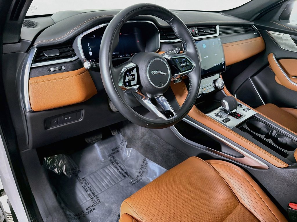 Used 2025 Jaguar F-PACE R-Dynamic S AWD/4WD image 9