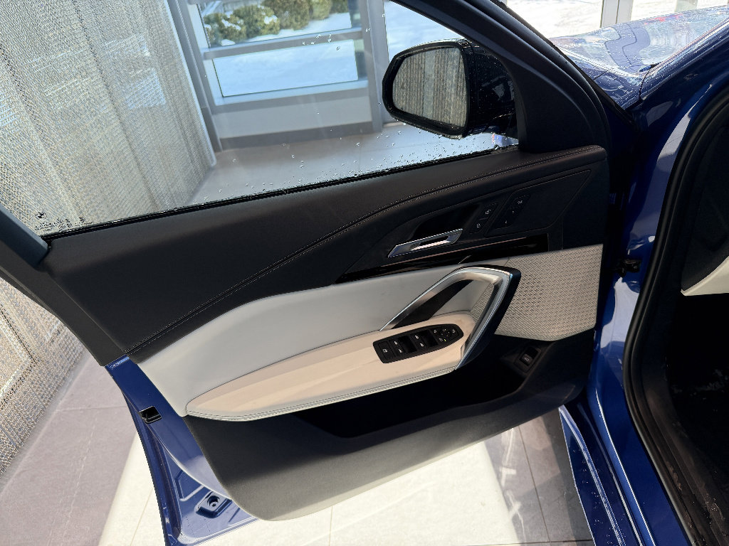 New 2026 BMW X2 xDrive28i w/ Technology Package AWD/4WD image 11
