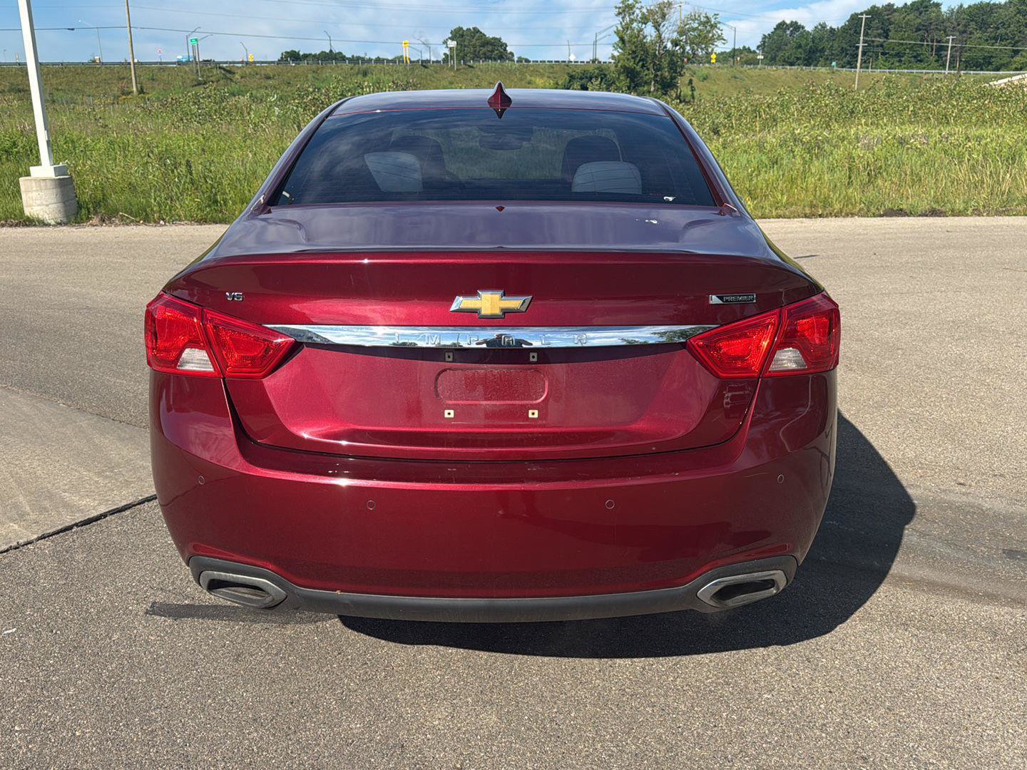 Used 2017 Chevrolet Impala Premier w/ Enhanced Convenience Package FWD image 4