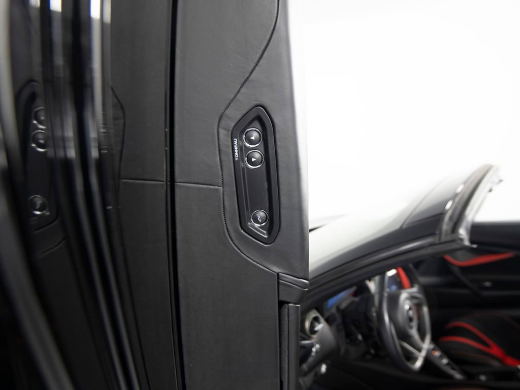 Used 2020 McLaren 720S Performance RWD image 12