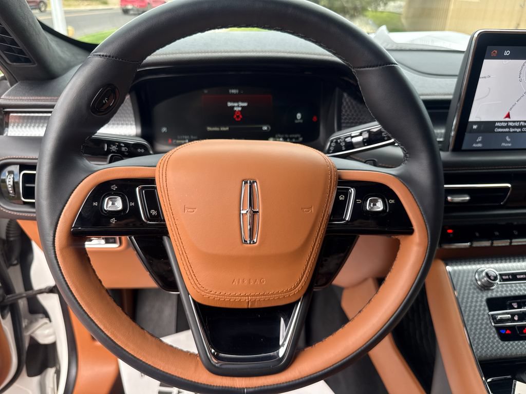 Certified 2023 Lincoln Aviator Black Label w/ Dynamic Handling Package AWD/4WD image 13
