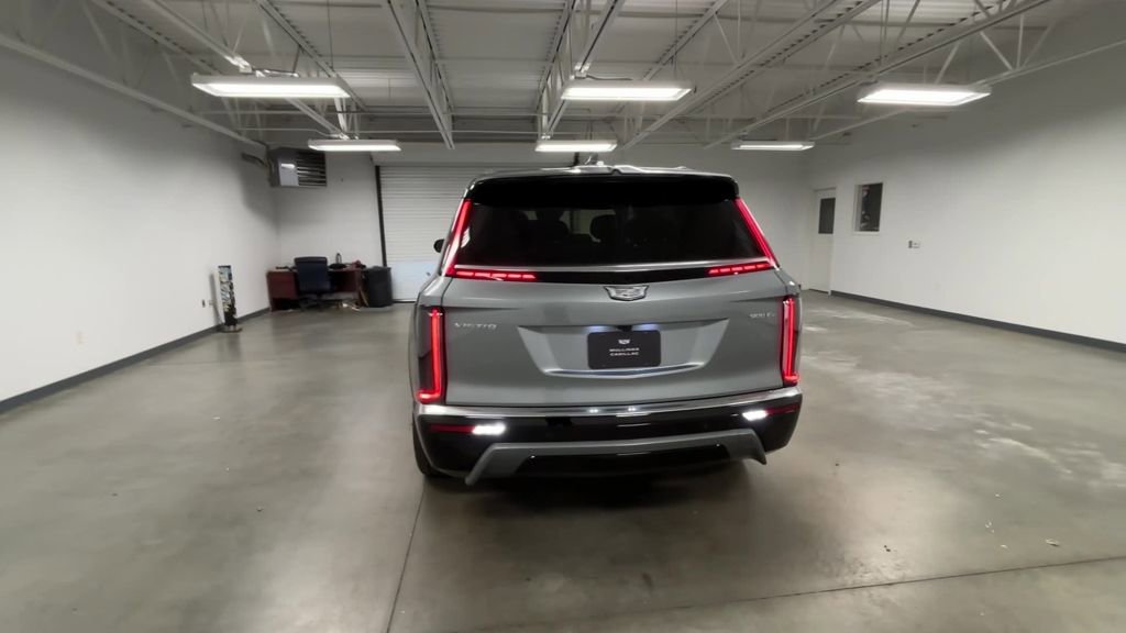 New 2026 Cadillac Vistiq Luxury image 48