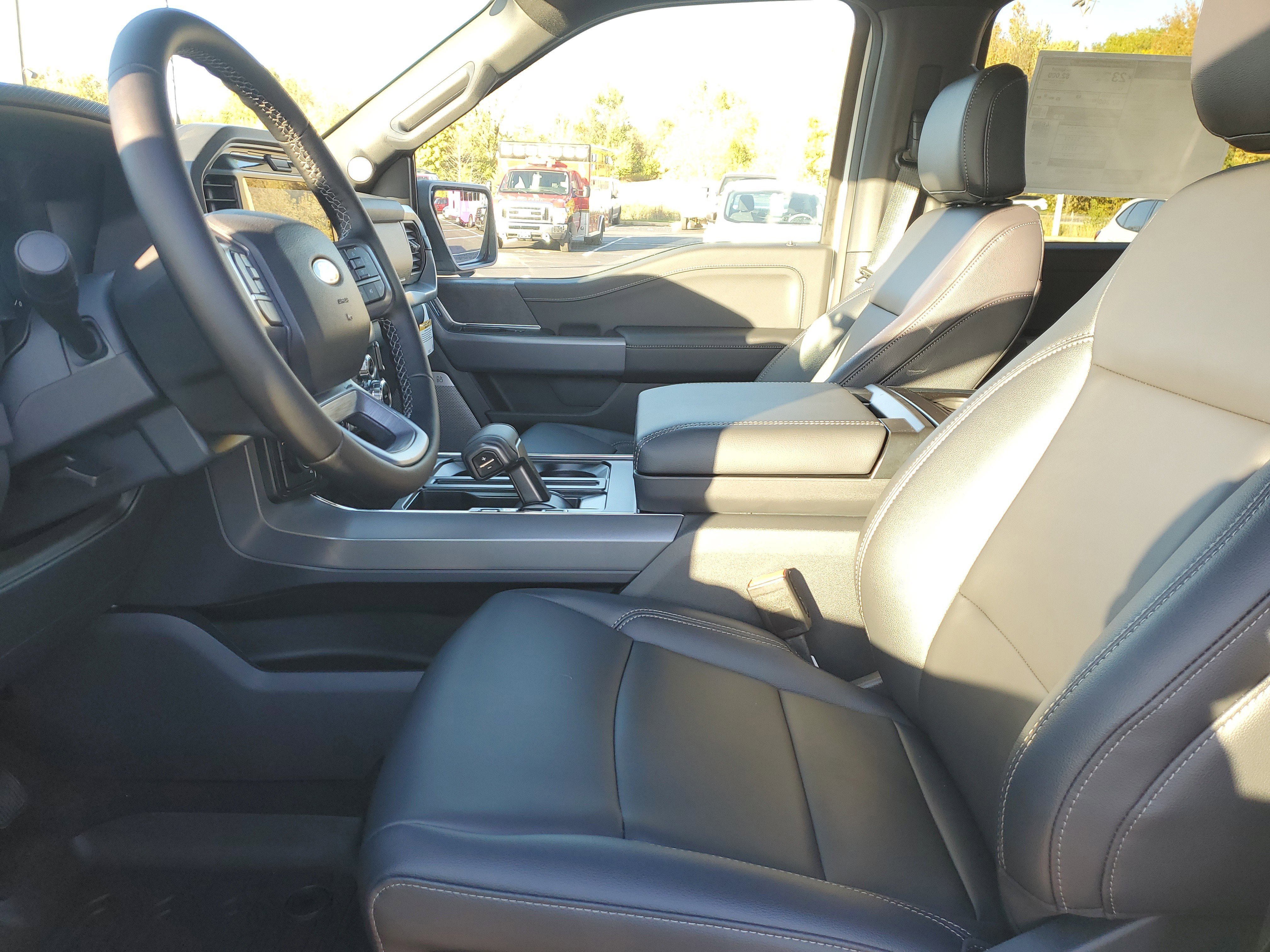 New 2025 Ford F150 XLT w/ Equipment Group 303A High image 19