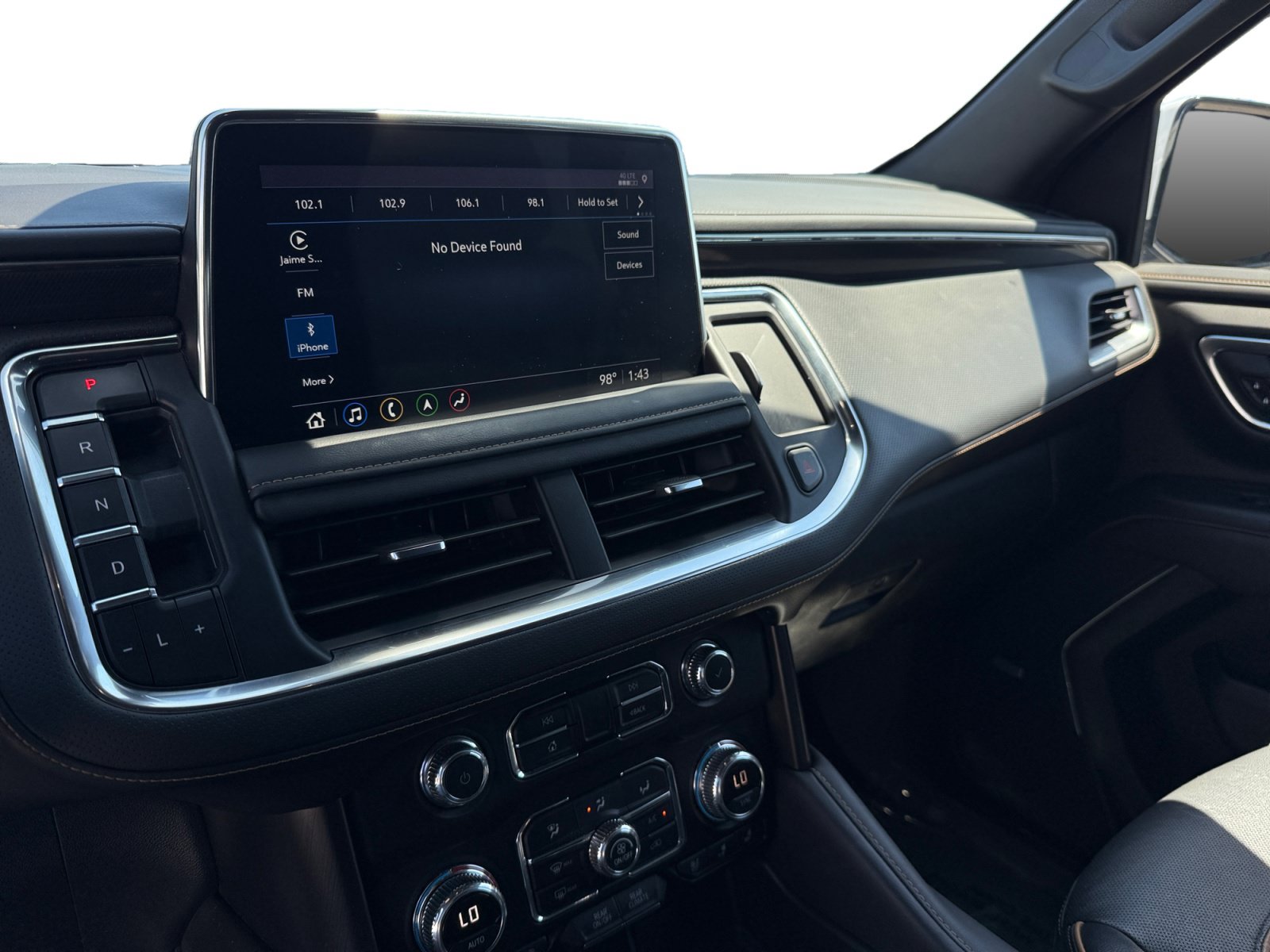 Used 2021 GMC Yukon AT4 w/ AT4 Premium Plus Package AWD/4WD image 12