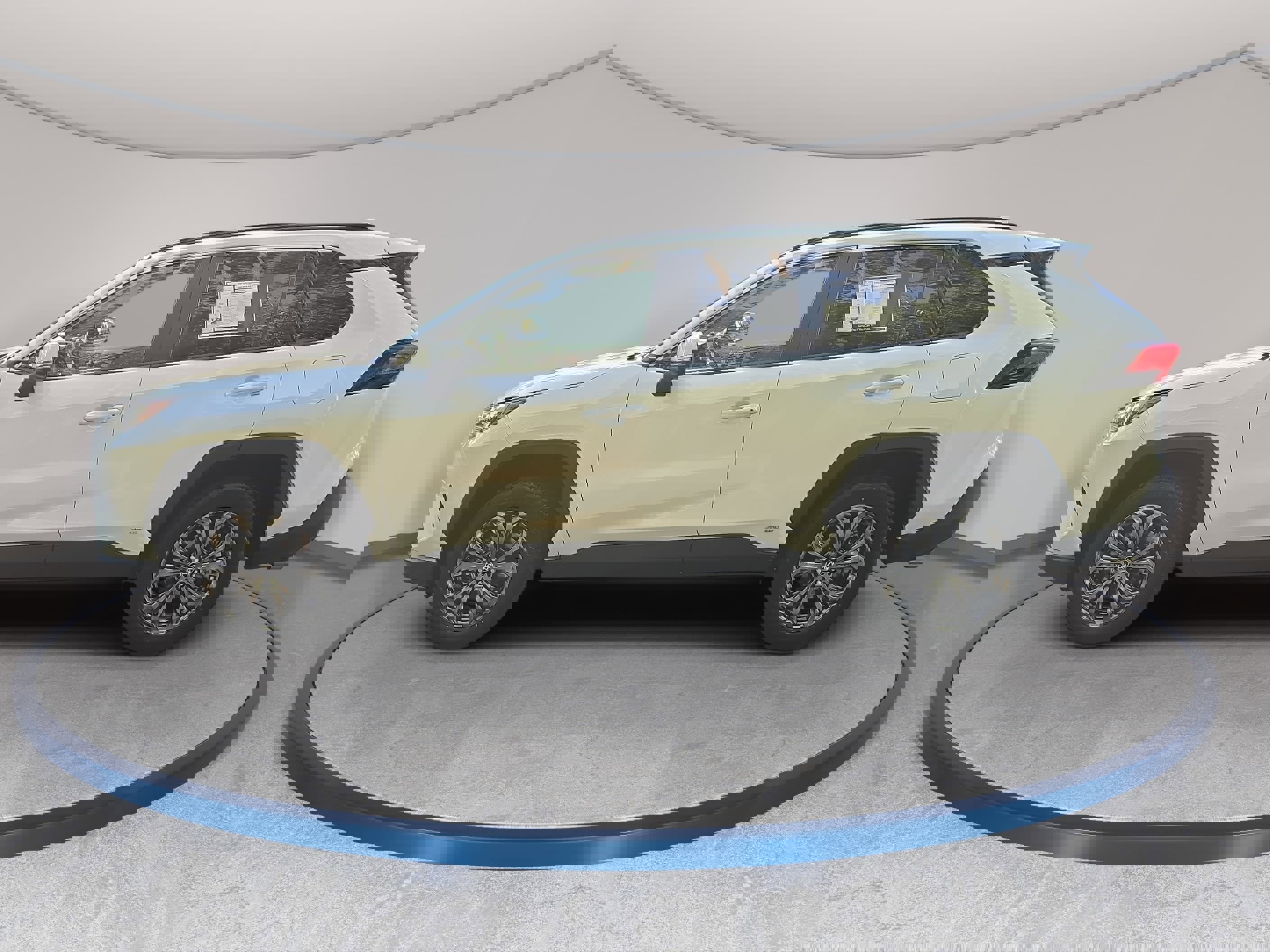 Used 2022 Toyota RAV4 XLE Premium image 8