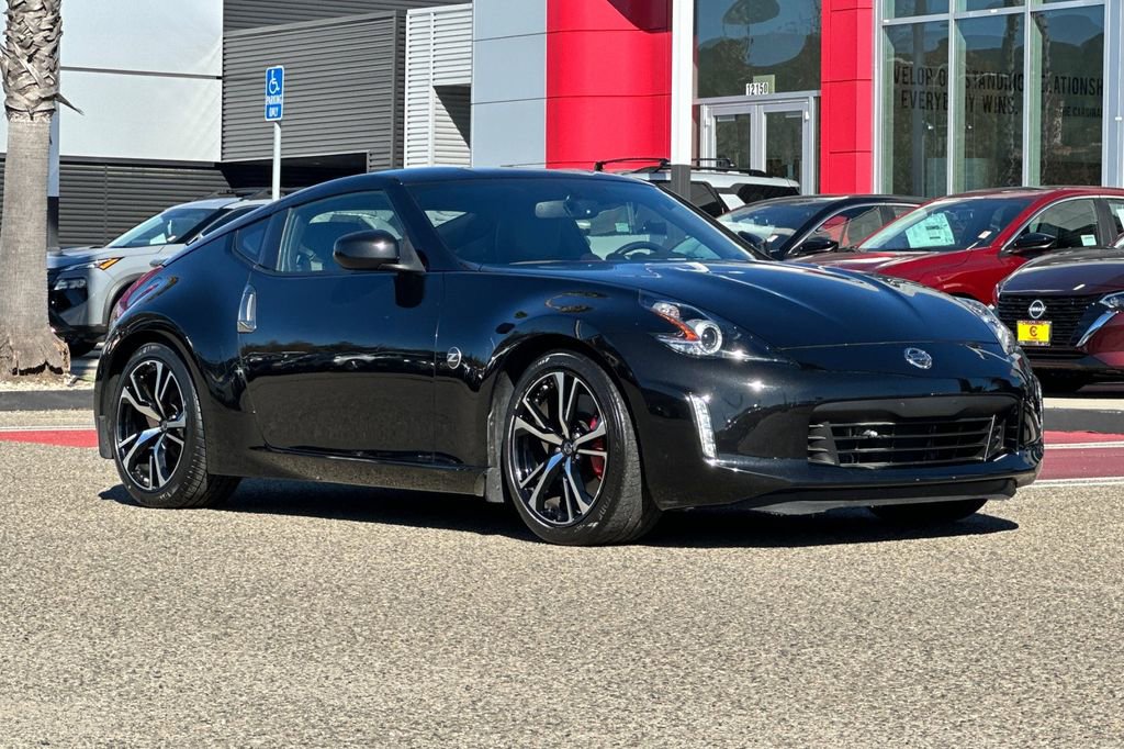 Used 2019 Nissan 370Z Touring Sport image 2