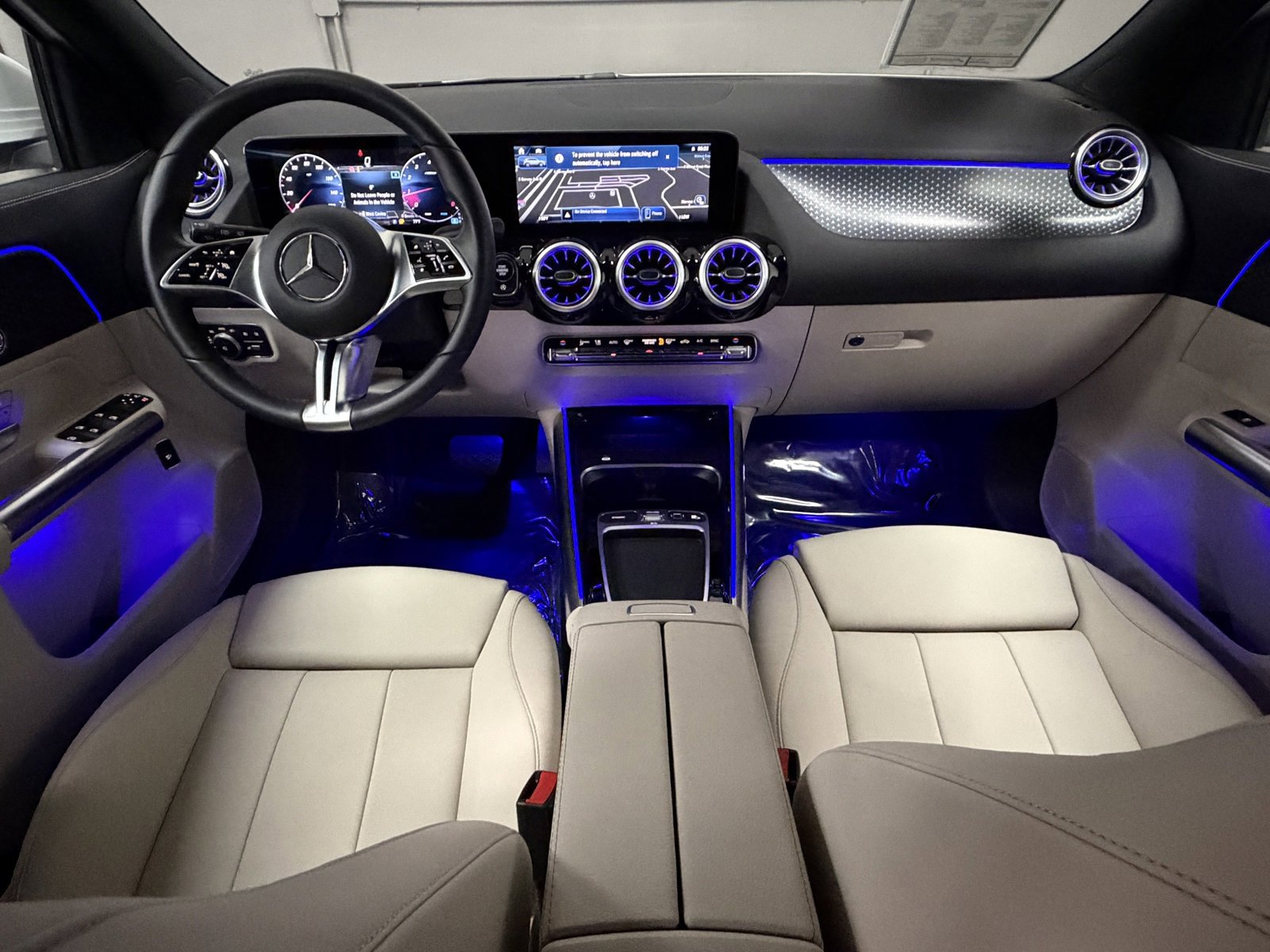 Used 2025 Mercedes-Benz GLA 250 image 35