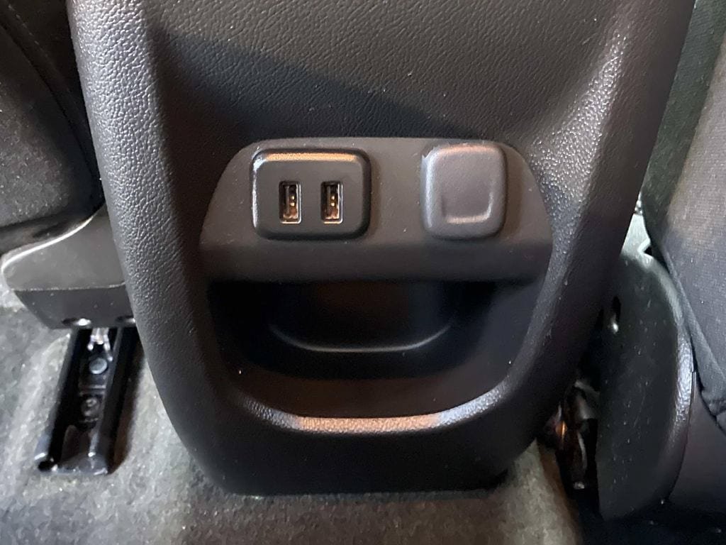 Used 2017 Chevrolet Colorado LT w/ LT Convenience Package AWD/4WD image 17