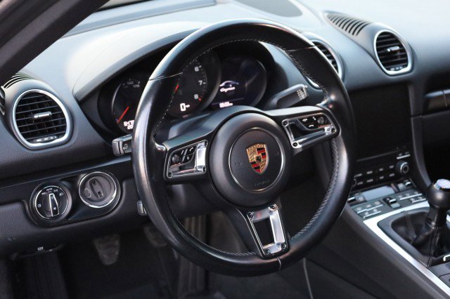 Used 2018 Porsche 718 Cayman image 23