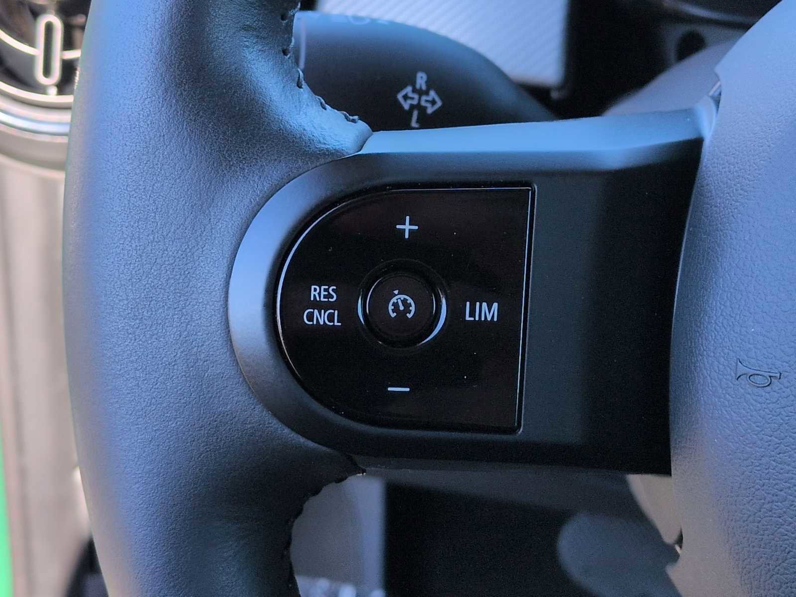 Certified 2024 MINI Cooper SE image 23