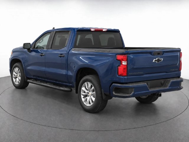 Used 2021 Chevrolet Silverado 1500 Custom w/ LPO, Dark Essentials Package RWD image 7