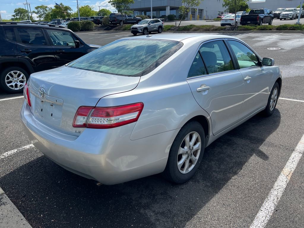 Used 2011 Toyota Camry LE w/ LE Extra-Value Pkg FWD image 3