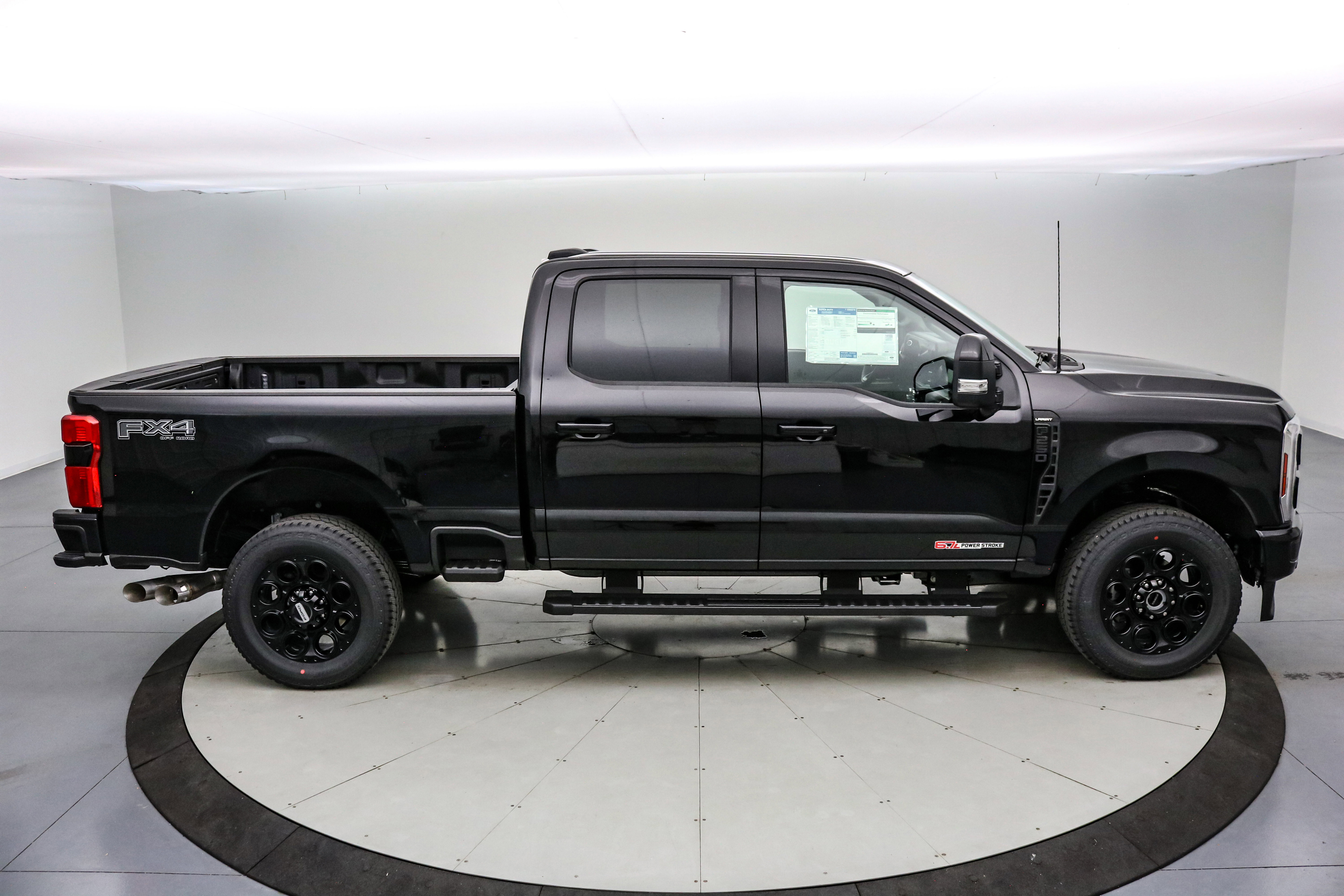 New 2026 Ford F250 Lariat image 3