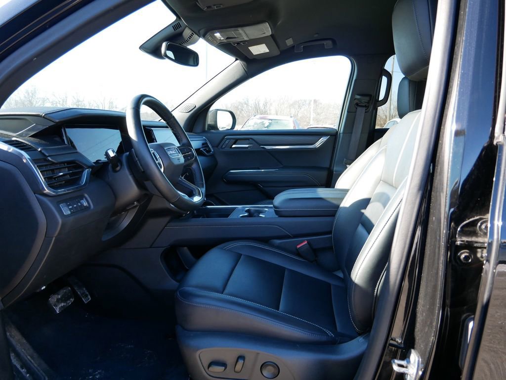 Used 2024 GMC Acadia Elevation image 11