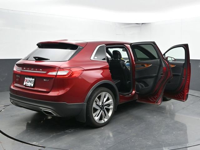 Used 2016 Lincoln MKX Reserve w/ Driver Assistance Package image 36