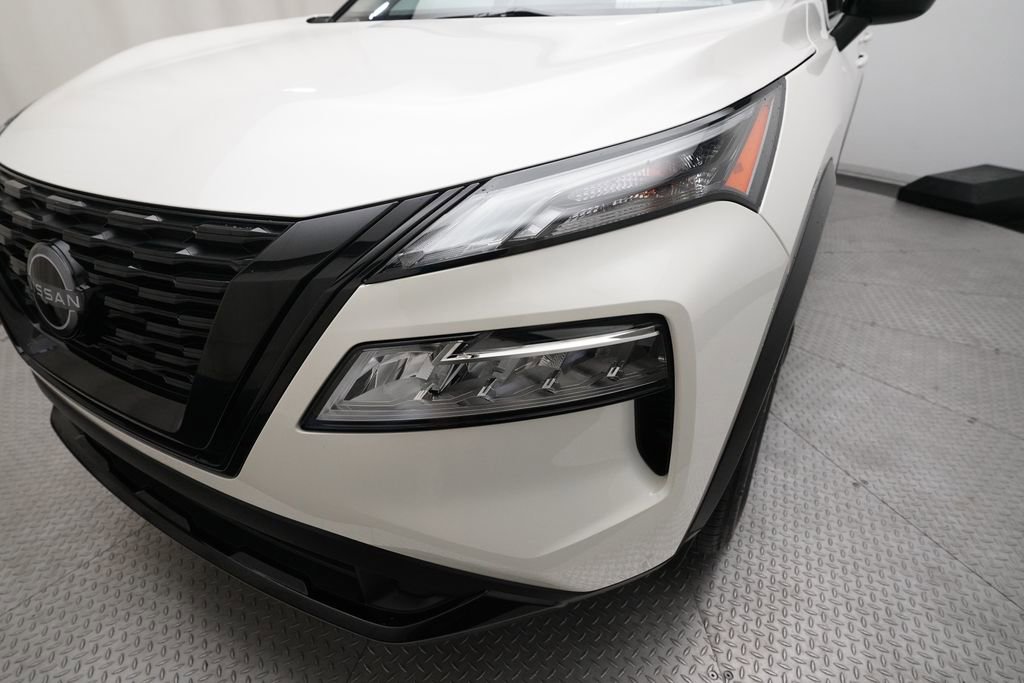 Certified 2023 Nissan Rogue SV w/ SV Premium B Package AWD/4WD image 23