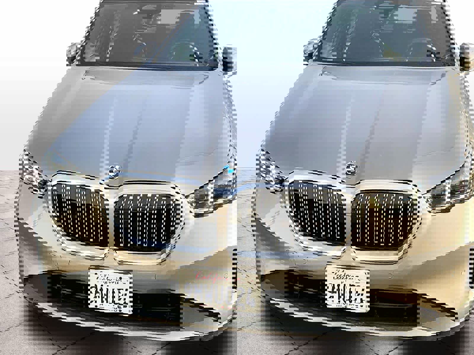 Used 2024 BMW 530i image 3