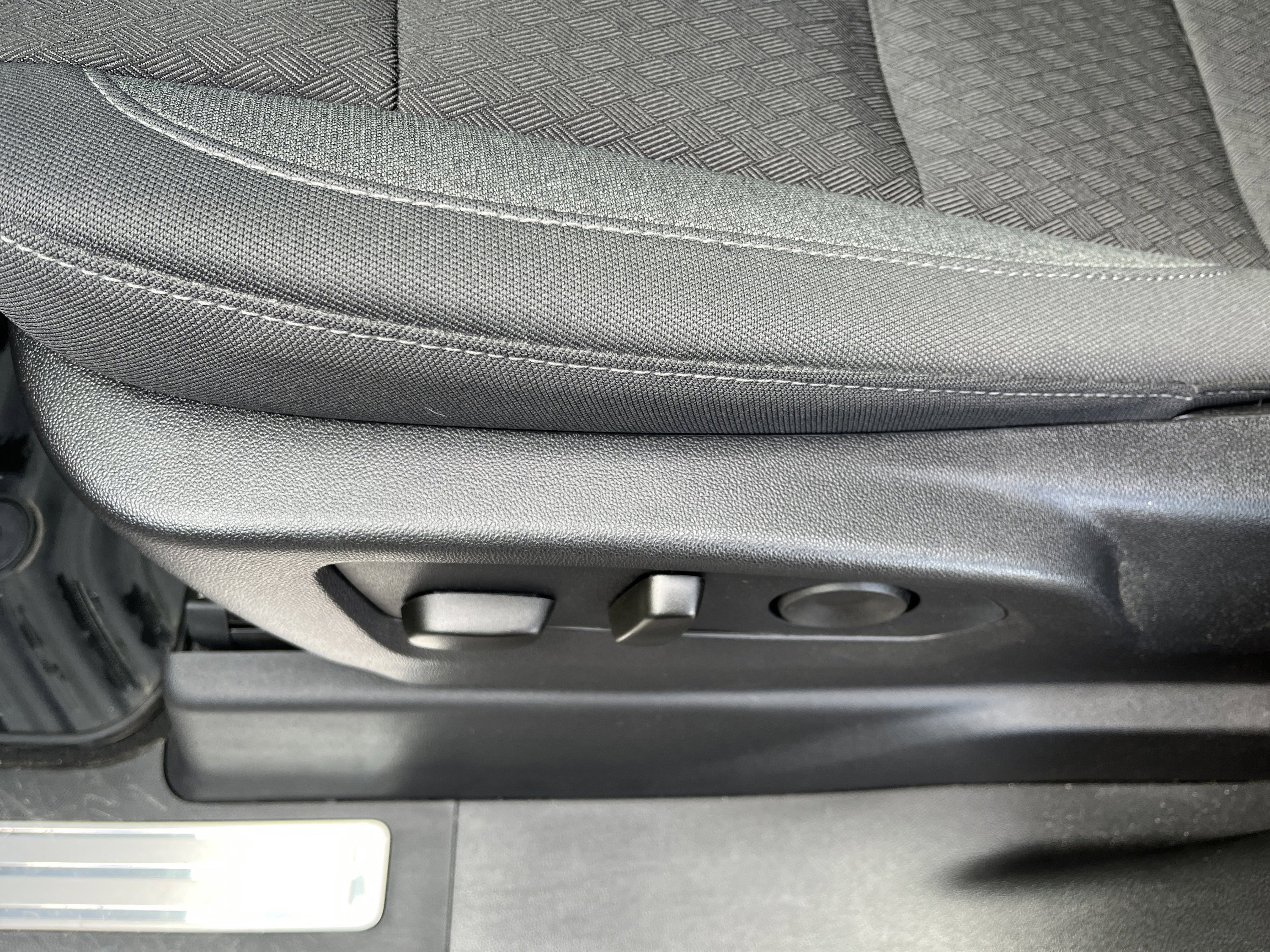 New 2026 Chevrolet Silverado 1500 LT AWD/4WD image 13