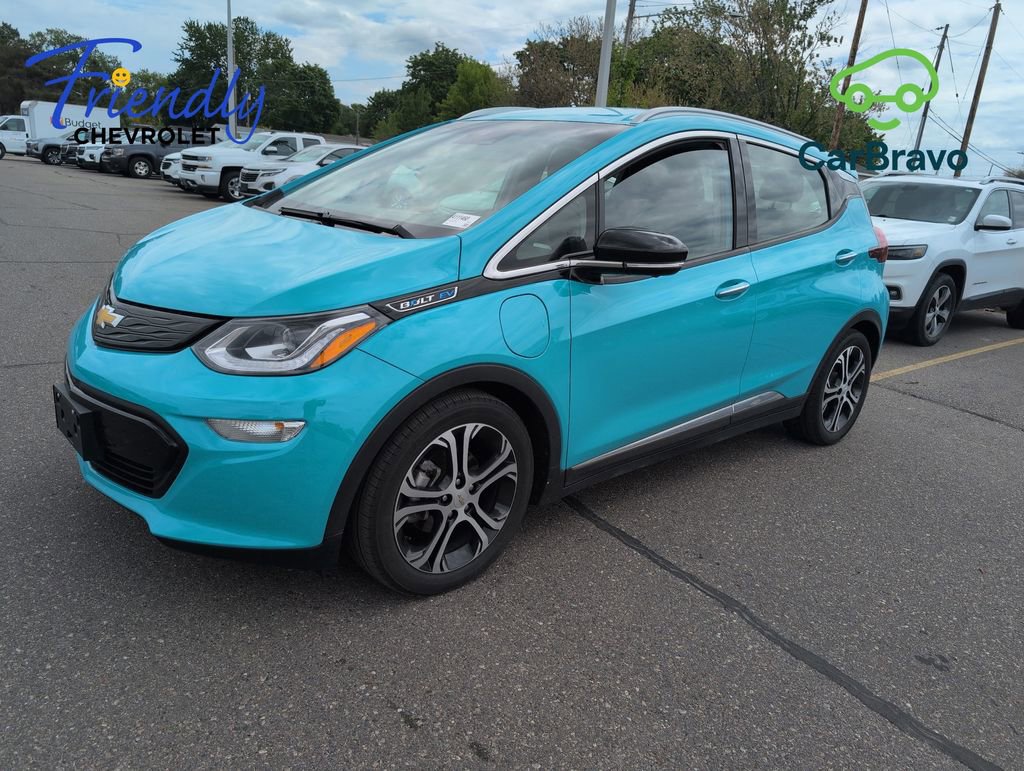 Used 2021 Chevrolet Bolt Premier w/ Infotainment Package FWD image 1