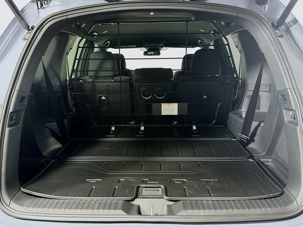 Used 2026 Honda Pilot Sport image 16