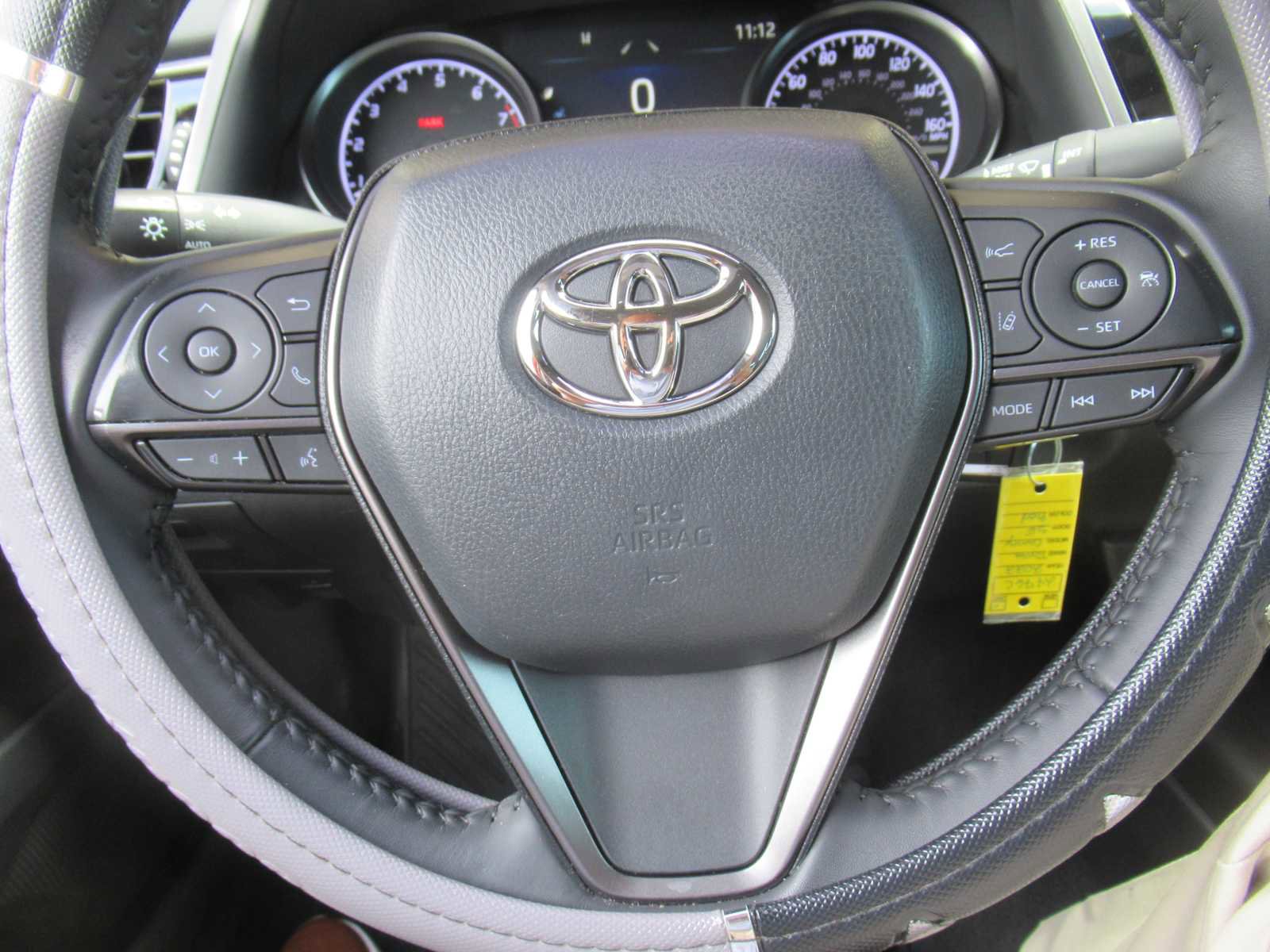 Used 2022 Toyota Camry SE image 23