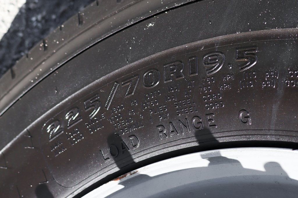 Used 2012 Ford F550 2WD Regular Cab Super Duty w/ PWR Equipment Group image 41