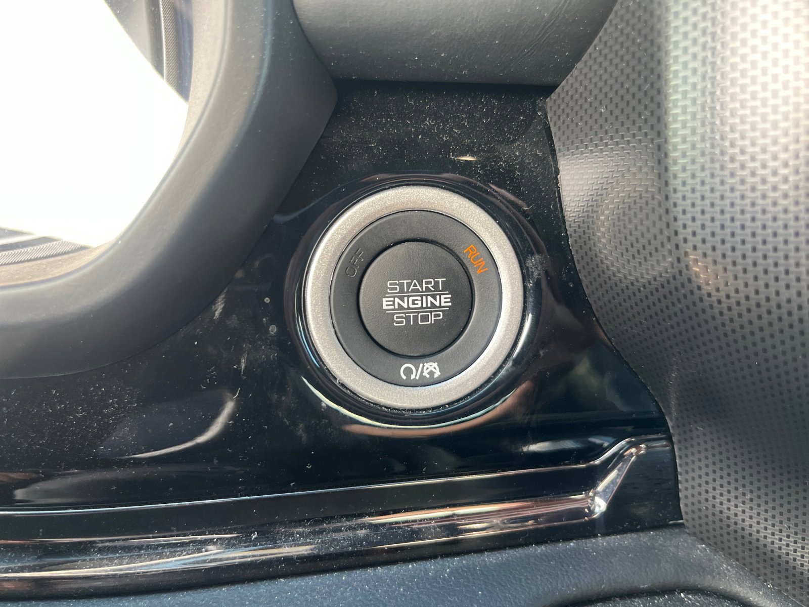 Used 2025 RAM 1500 Limited image 30