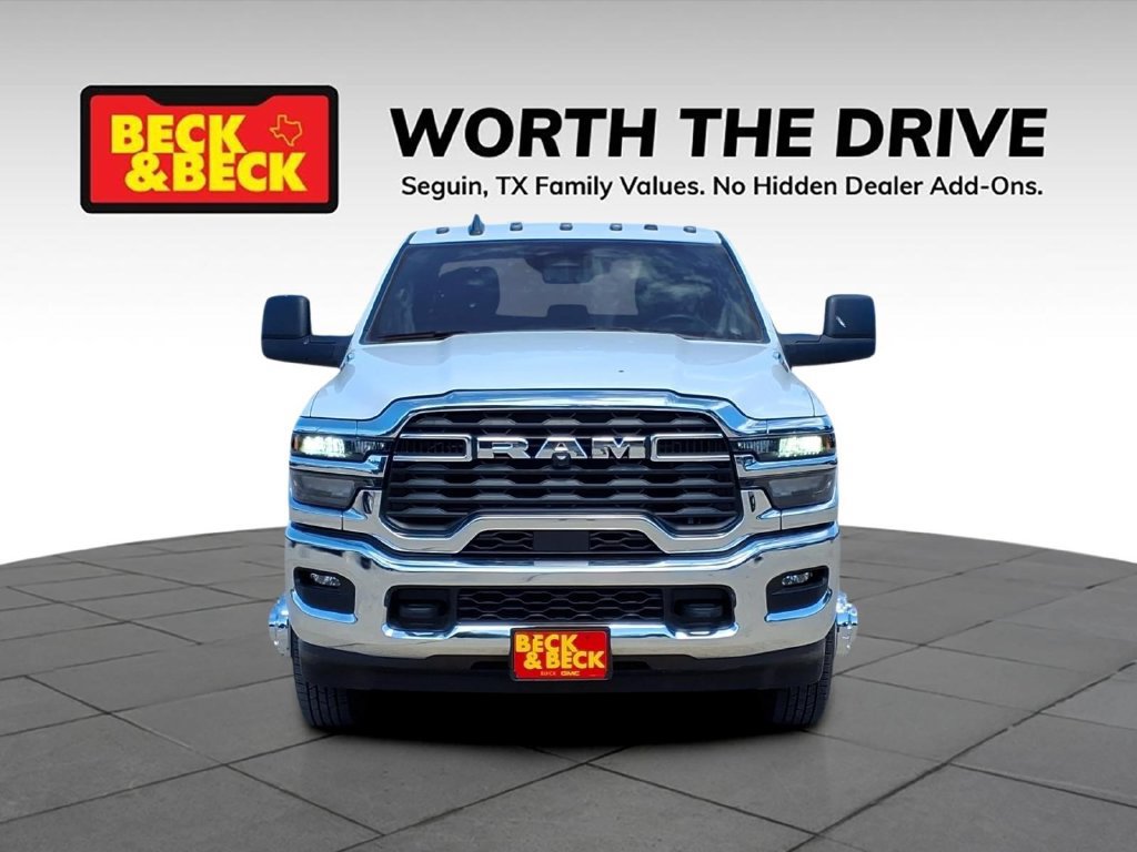 Used 2026 RAM 3500 Tradesman w/ Chrome Appearance Group A AWD/4WD image 2