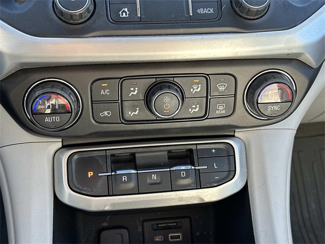 Used 2021 GMC Acadia SLT w/ Premium Package image 22