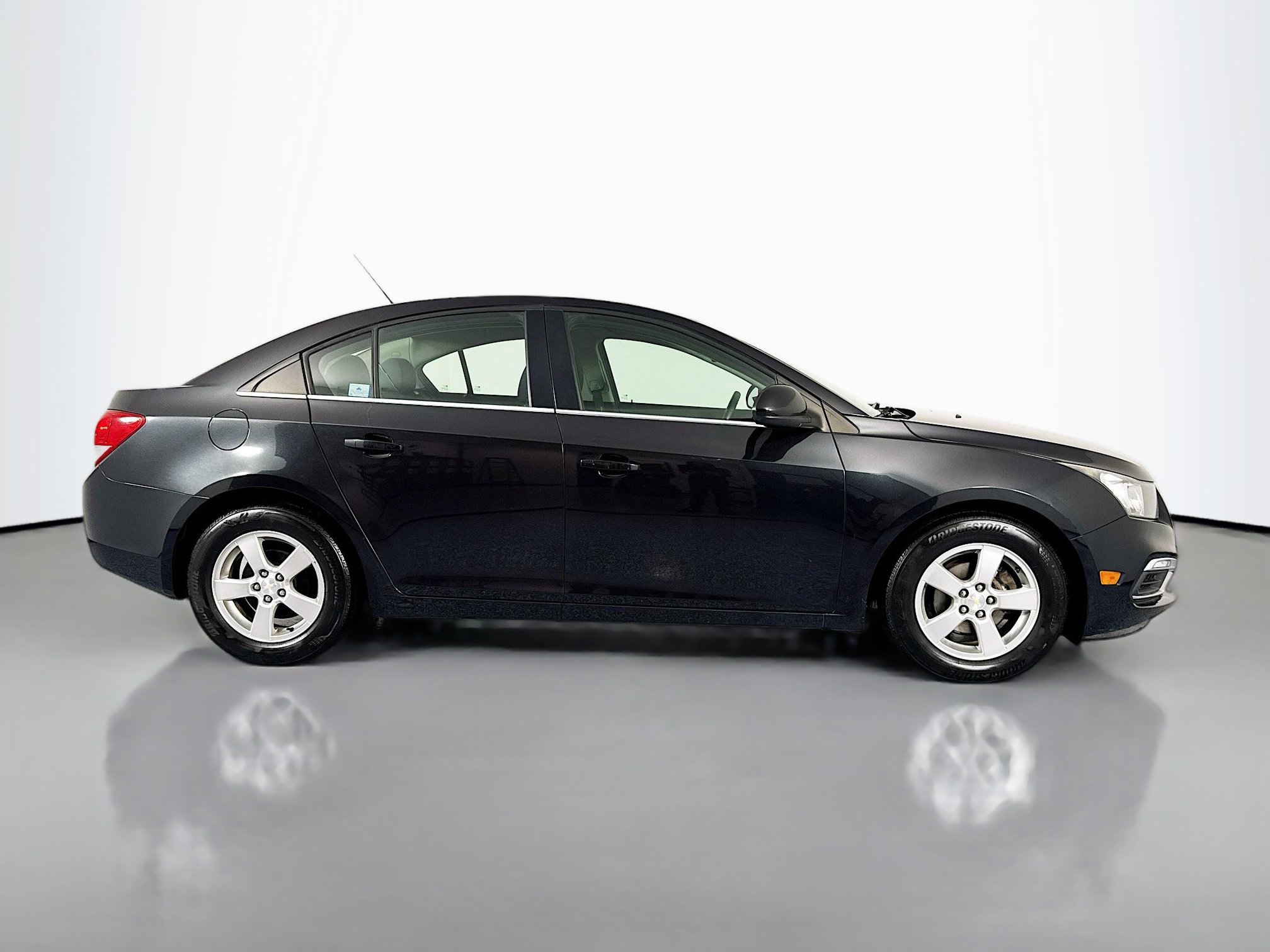 Used 2016 Chevrolet Cruze LT image 4