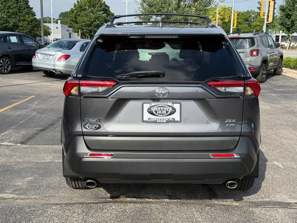 Used 2023 Toyota RAV4 XLE w/ Convenience Package AWD/4WD image 4