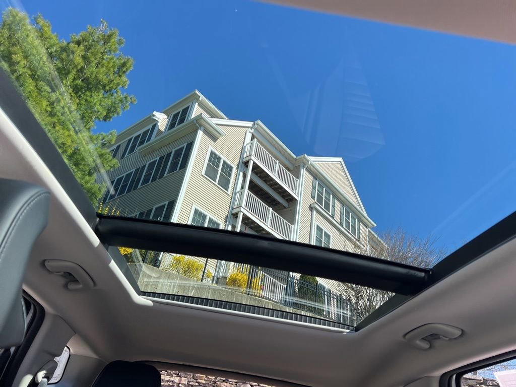 Certified 2025 Kia Sportage SX AWD/4WD image 23