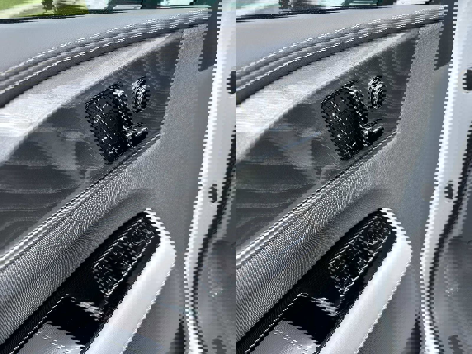 New 2025 Cadillac Escalade IQ Luxury 1 image 19