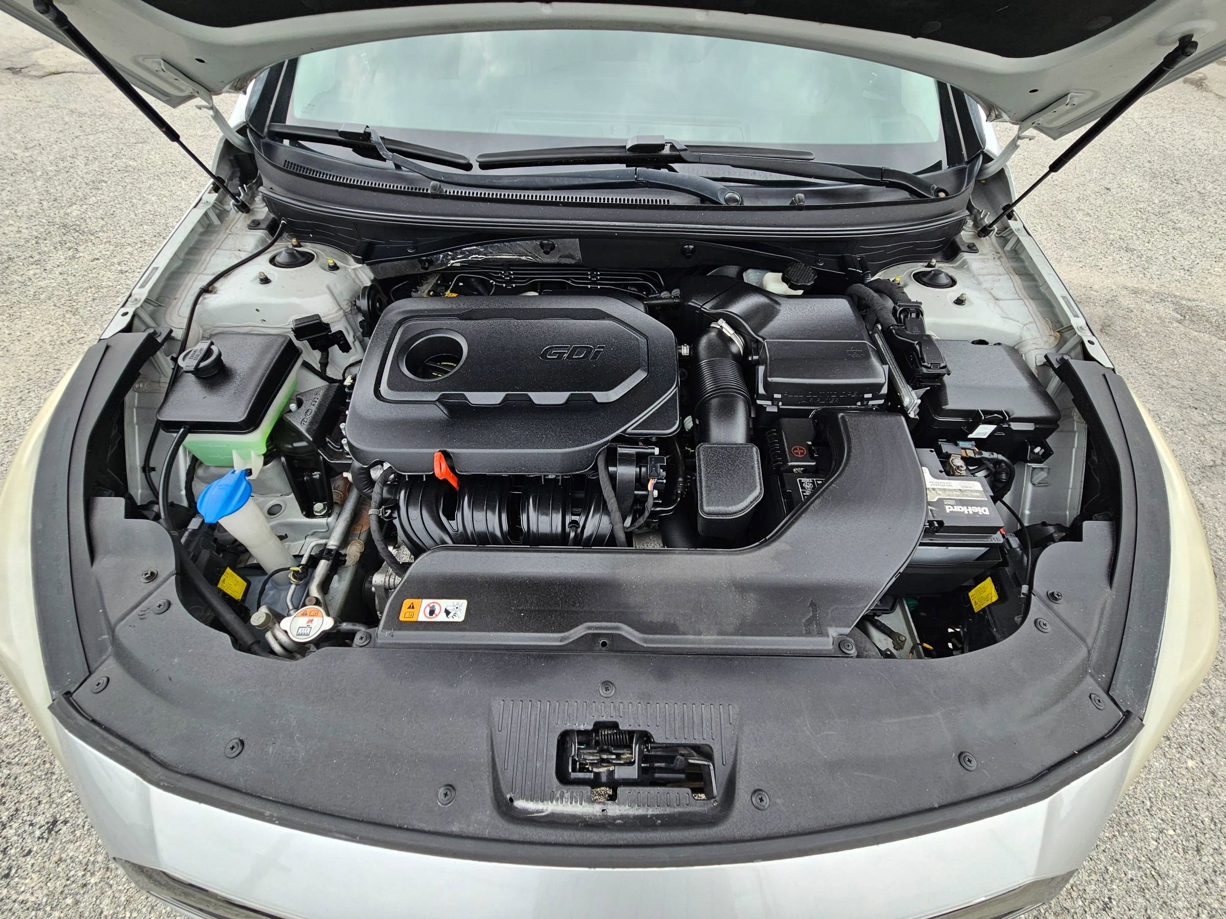 Used 2015 Hyundai Sonata Limited w/ Option Group 06 FWD image 17