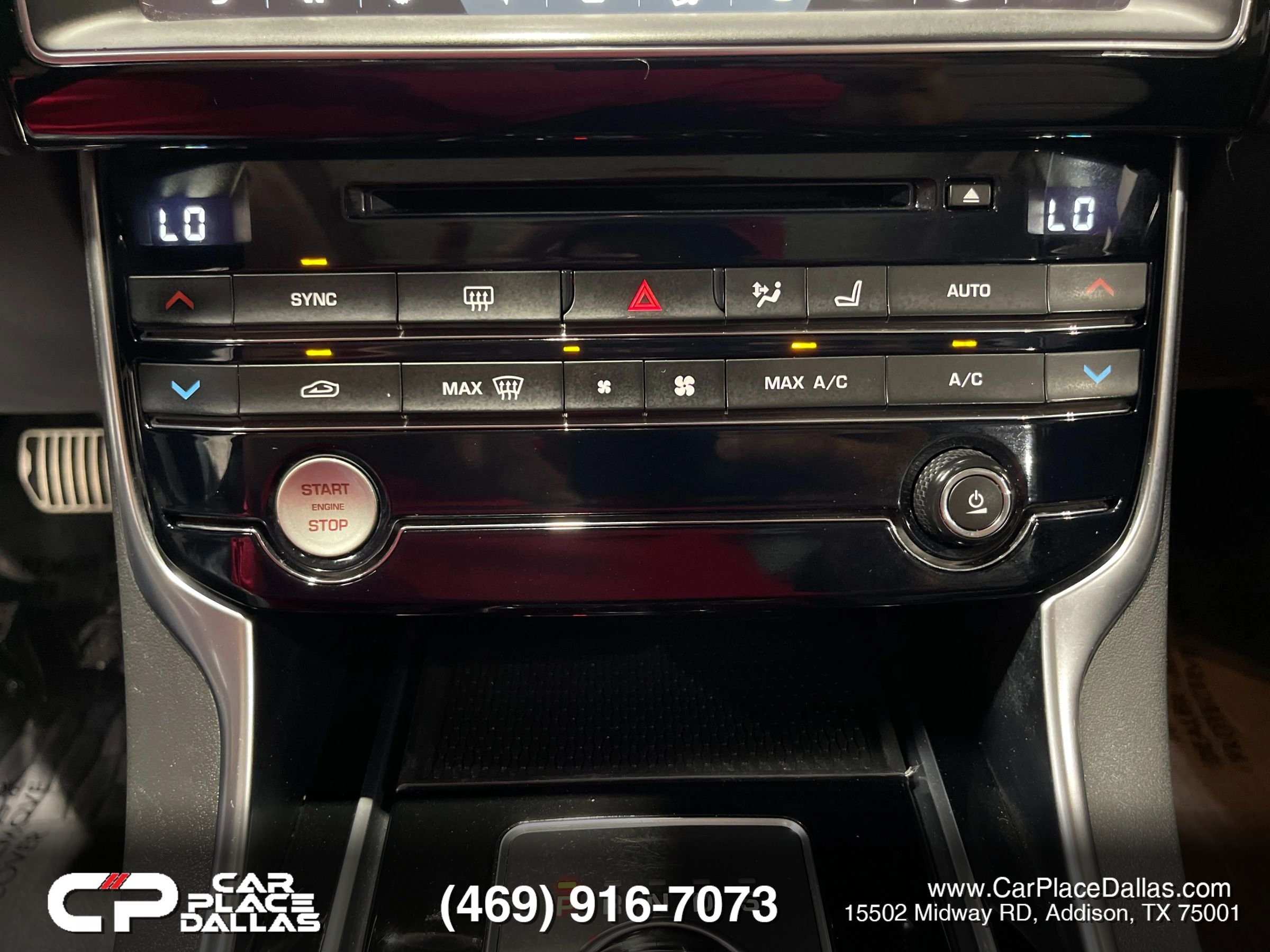 Used 2019 Jaguar XE Prestige RWD image 38